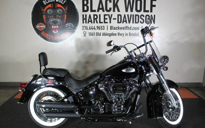 2023 Harley-Davidson® FLHCS Heritage Classic