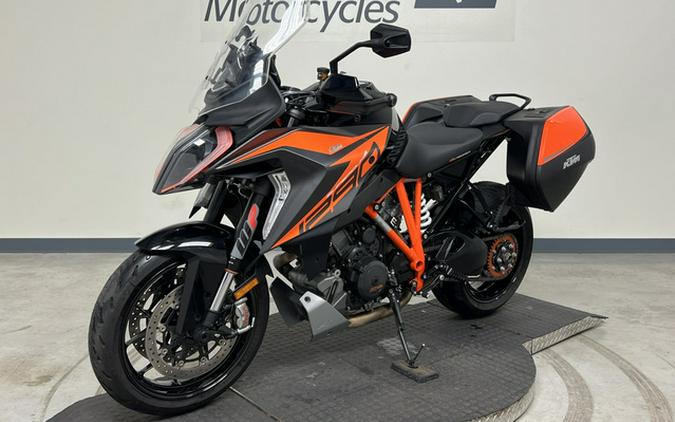 2019 KTM Super Duke 1290 GT