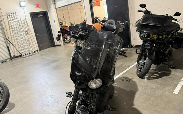 2017 HD FXDLS