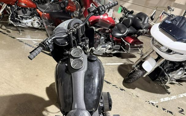 2017 HD FXDLS
