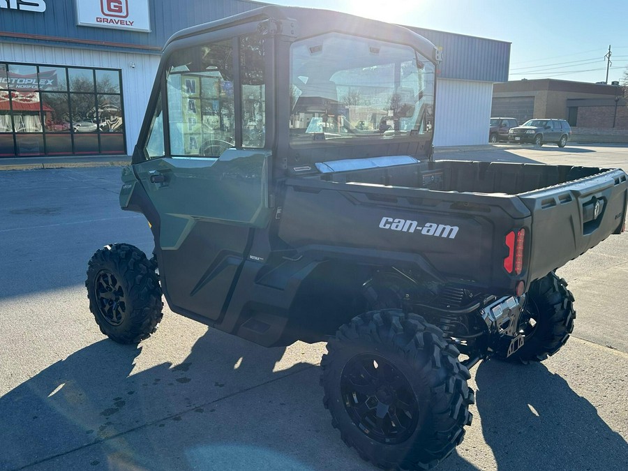 2026 Can-Am Defender DPS CAB HD10