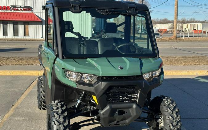 2026 Can-Am Defender DPS CAB HD10