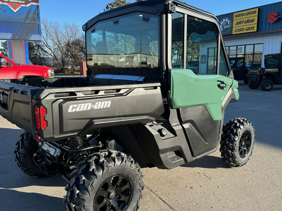 2026 Can-Am Defender DPS CAB HD10