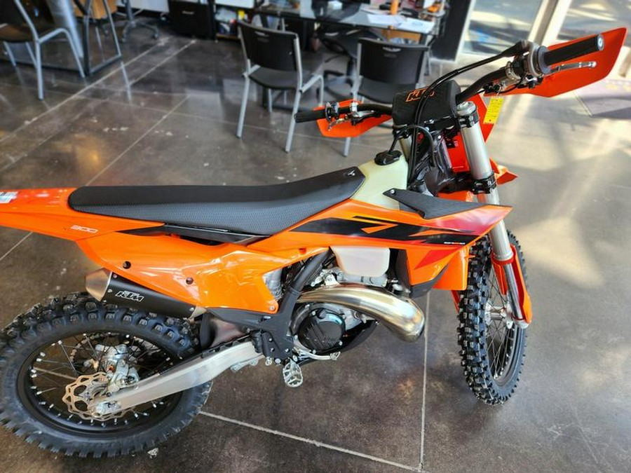 2025 KTM 300 XC