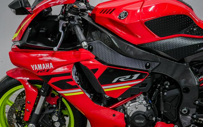 2015 Yamaha YZF-R1