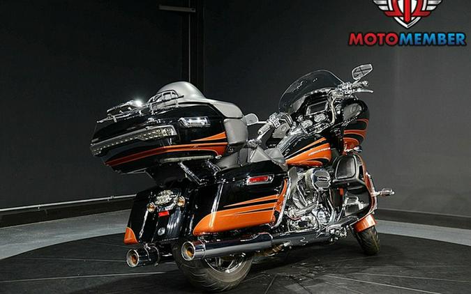 2015 Harley-Davidson FLTRUSE - CVO Road Glide Ultra
