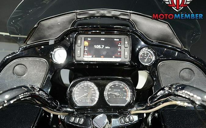 2015 Harley-Davidson FLTRUSE - CVO Road Glide Ultra