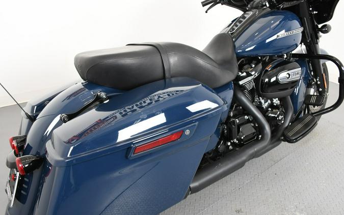 FLHXS 2019 Street Glide® Special