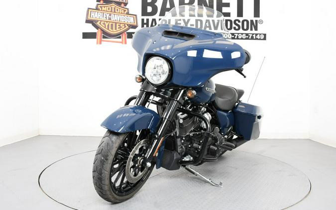 FLHXS 2019 Street Glide® Special