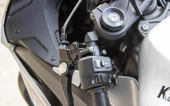 2027 KAWASAKI NINJA ZX-6R ABS