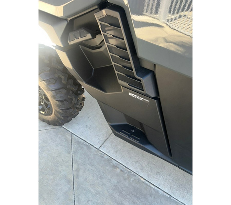 2027 Can-AM Defender XU MAX XT CAB HD10