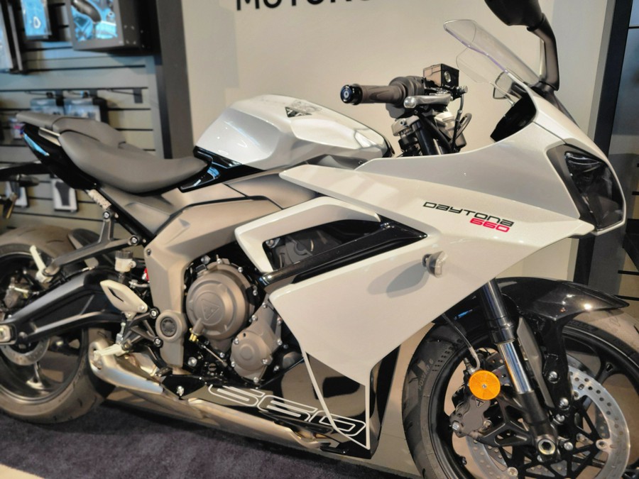 2025 Triumph DAYTONA 660