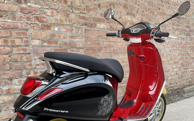 2023 Vespa Primavera 150 Disney Mickey Mouse Edition