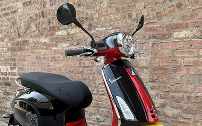 2023 Vespa Primavera 150 Disney Mickey Mouse Edition