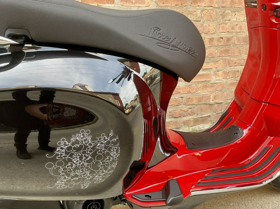 2023 Vespa Primavera 150 Disney Mickey Mouse Edition