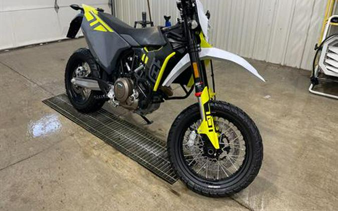 2023 Husqvarna 701 Supermoto