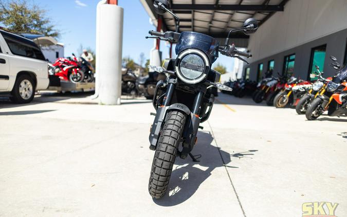 2024 HUSQVARNA Svartpilen 401