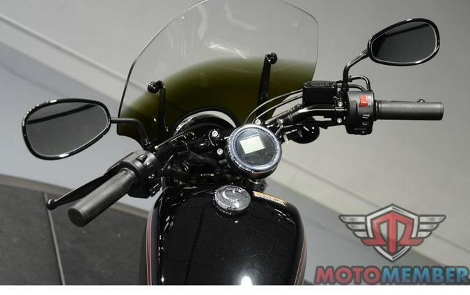 2015 Yamaha Bolt™ R-Spec