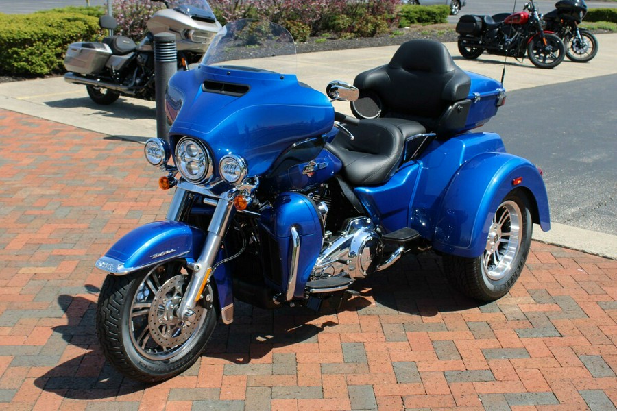 2024 Harley-Davidson Tri Glide Ultra Trike FLHTCUTG