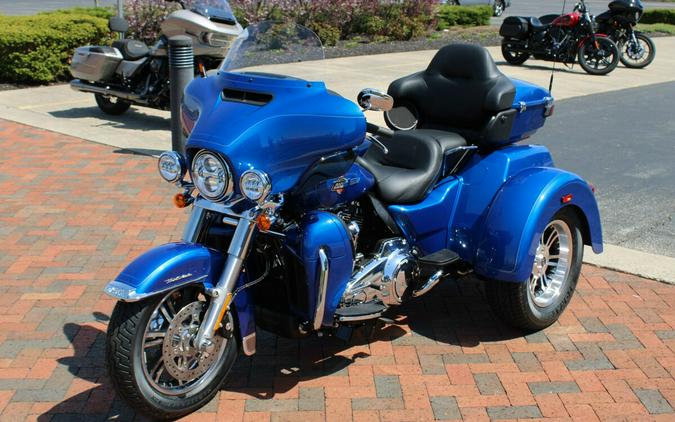 2024 Harley-Davidson Tri Glide Ultra Trike FLHTCUTG