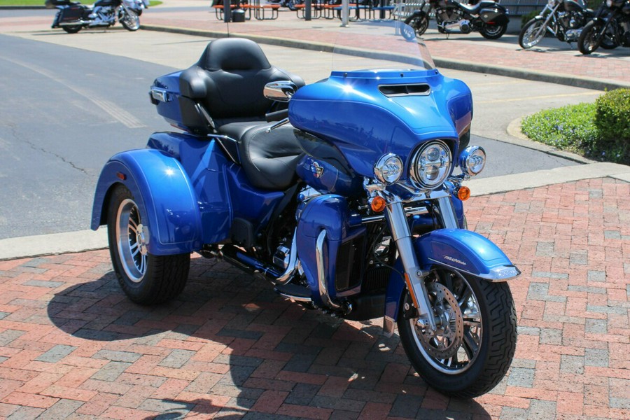 2024 Harley-Davidson Tri Glide Ultra Trike FLHTCUTG