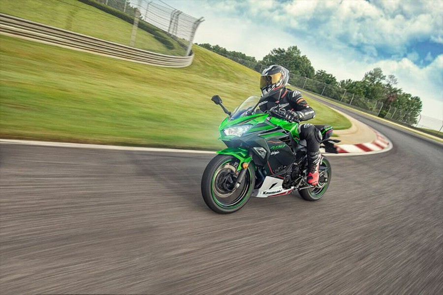 2022 Kawasaki Ninja 400 ABS KRT Edition