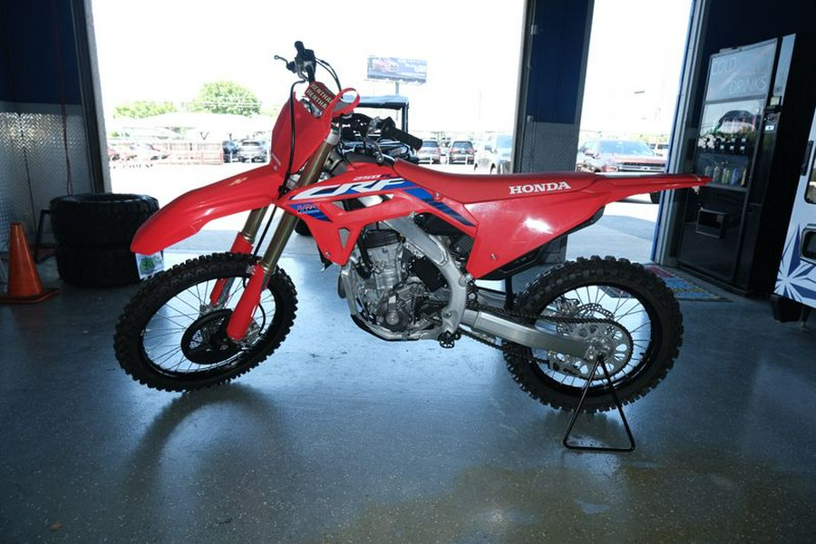 New 2024 HONDA CRF 250R RED