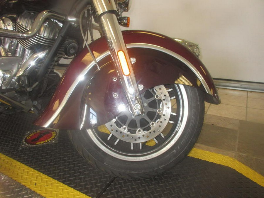 2022 Indian Motorcycle® Springfield® Maroon Metallic/Crimson Metallic