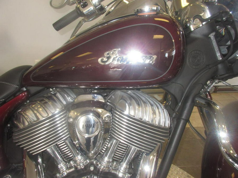 2022 Indian Motorcycle® Springfield® Maroon Metallic/Crimson Metallic