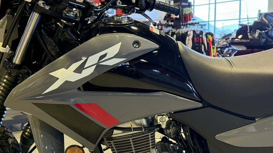 XR150LS 2025 XR150L