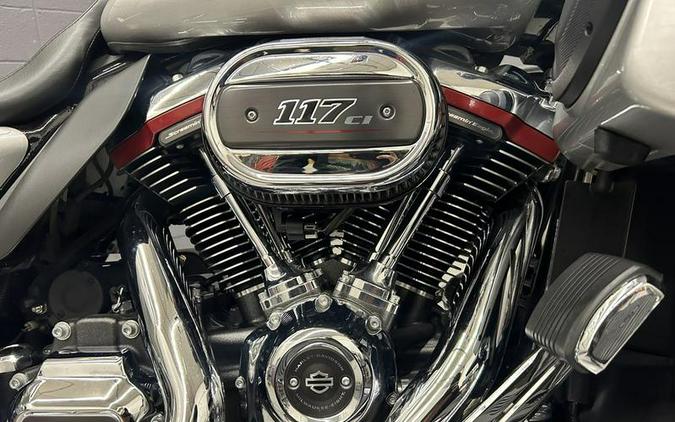 2019 Harley-Davidson® FLHXSE - CVO™ Street Glide®