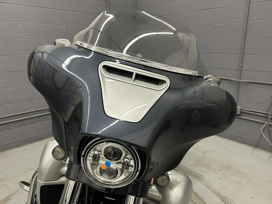 2019 Harley-Davidson® FLHXSE - CVO™ Street Glide®