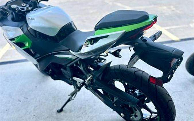 2024 Kawasaki Ninja e-1 ABS