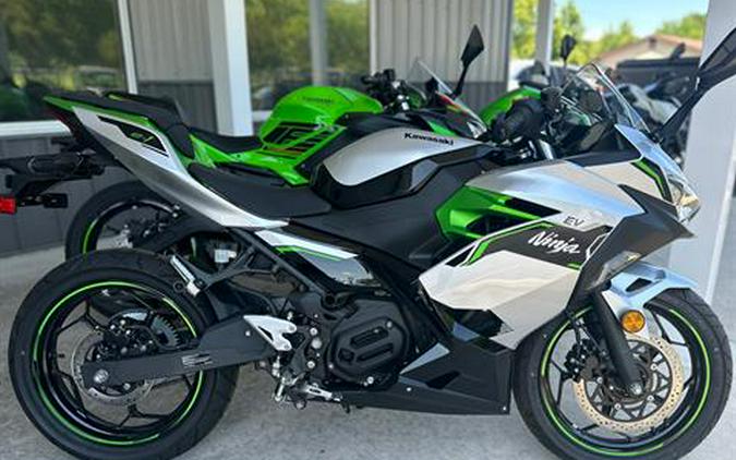 2024 Kawasaki Ninja e-1 ABS