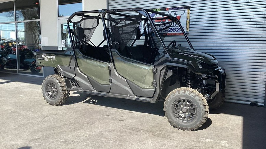 2025 Honda Pioneer 1000-6 Crew Deluxe