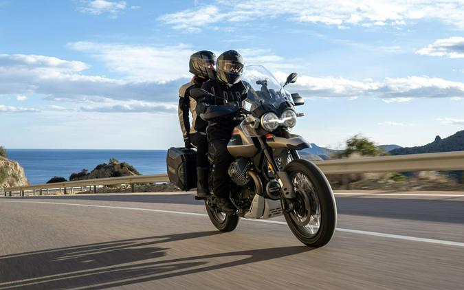2026 Moto Guzzi V85 TT Travel