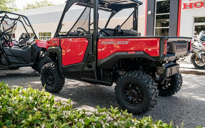 2026 Honda Pioneer 1000 Deluxe