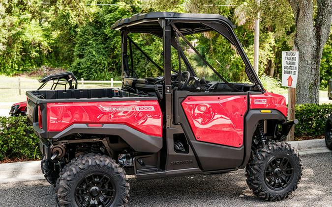 2026 Honda Pioneer 1000 Deluxe