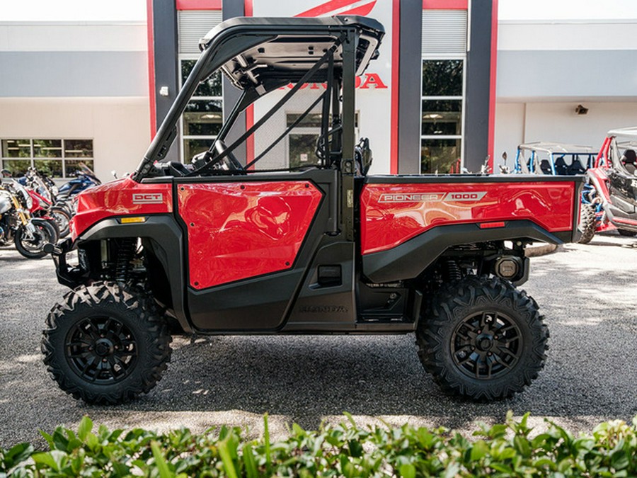 2026 Honda Pioneer 1000 Deluxe