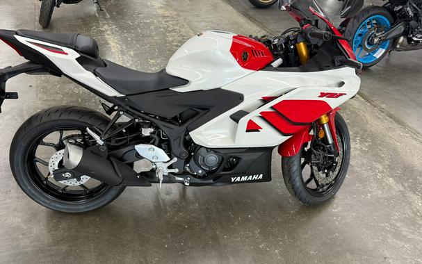 2026 Yamaha YZF-R3 ABS CA