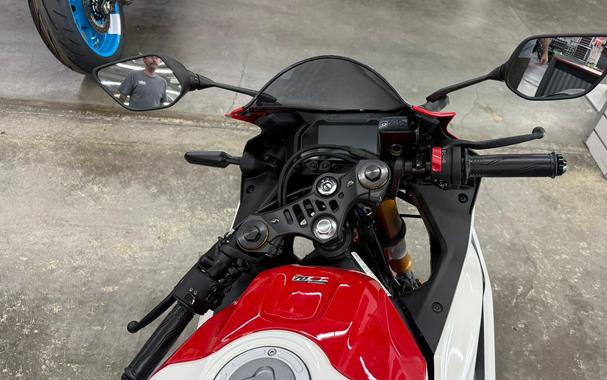 2026 Yamaha YZF-R3 ABS CA