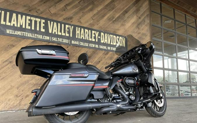 2018 Harley-Davidson Street Glide® CVO™ Street Glide®