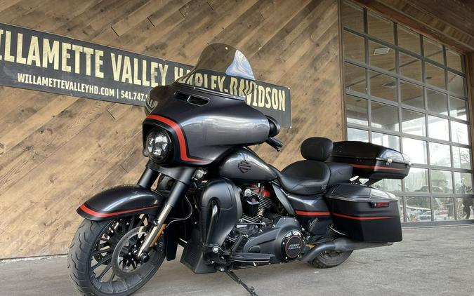 2018 Harley-Davidson Street Glide® CVO™ Street Glide®