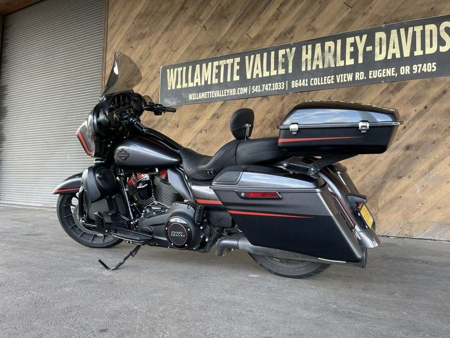 2018 Harley-Davidson Street Glide® CVO™ Street Glide®