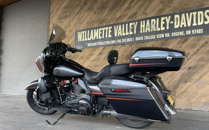 2018 Harley-Davidson Street Glide® CVO™ Street Glide®