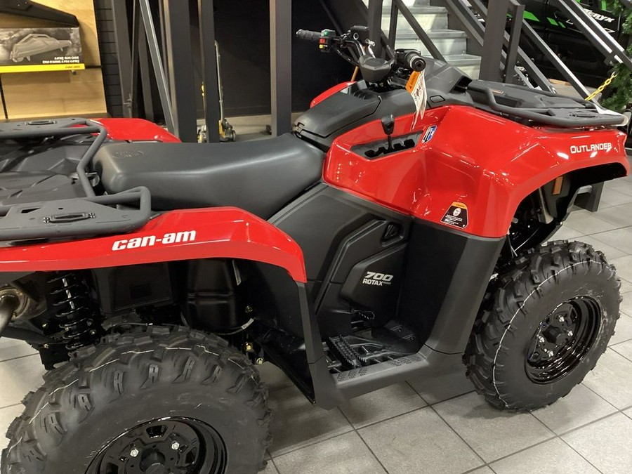 2024 Can-Am™ Outlander™ DPS 700