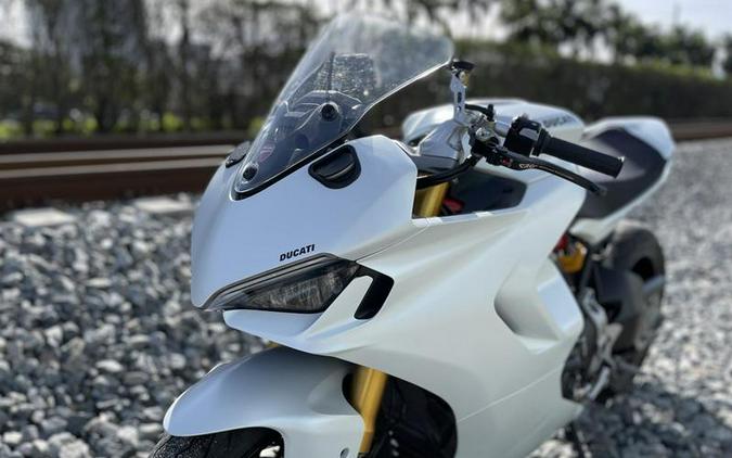 2021 Ducati SuperSport 950 S White Silk fairing