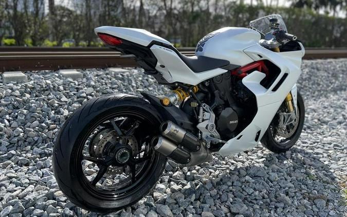 2021 Ducati SuperSport 950 S White Silk fairing
