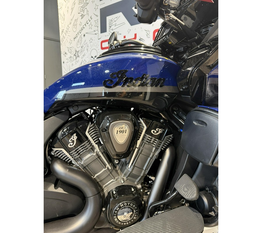 2025 Indian Motorcycle Pursuit Dark Horse