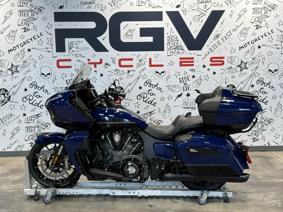 2025 Indian Motorcycle Pursuit Dark Horse